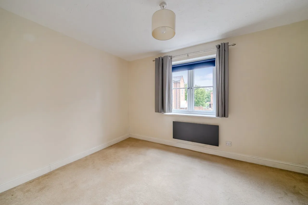 Waterside Court, Alton, GU34, photo 5