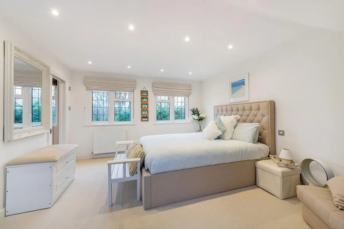 Parke Road, London, SW13, photo 24