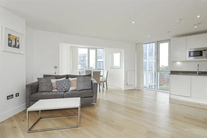 High Street, Stratford, E15, photo 16