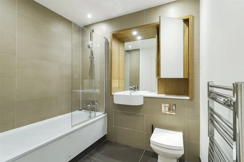 High Street, Stratford, E15, photo 9
