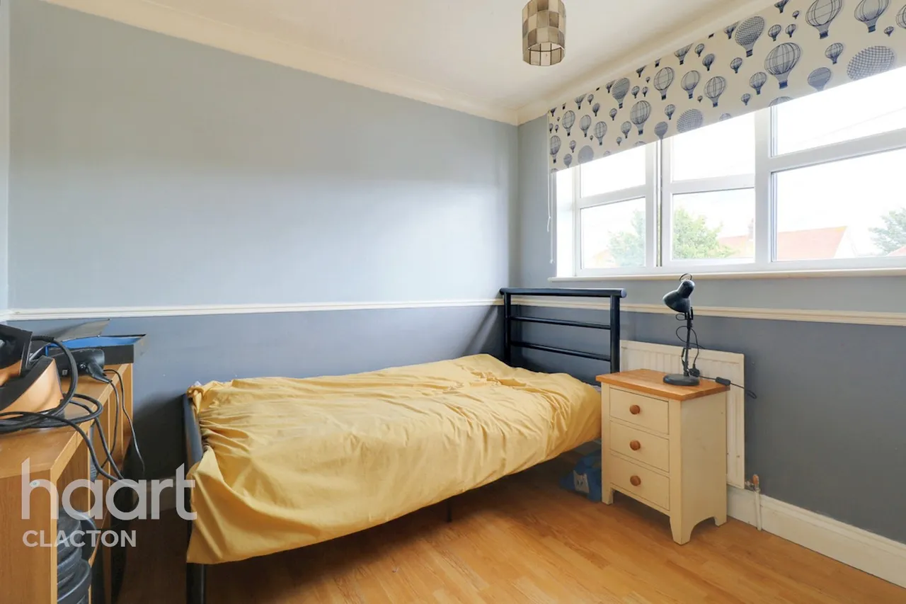 London Road, Clacton-On-Sea, CO15, photo 10
