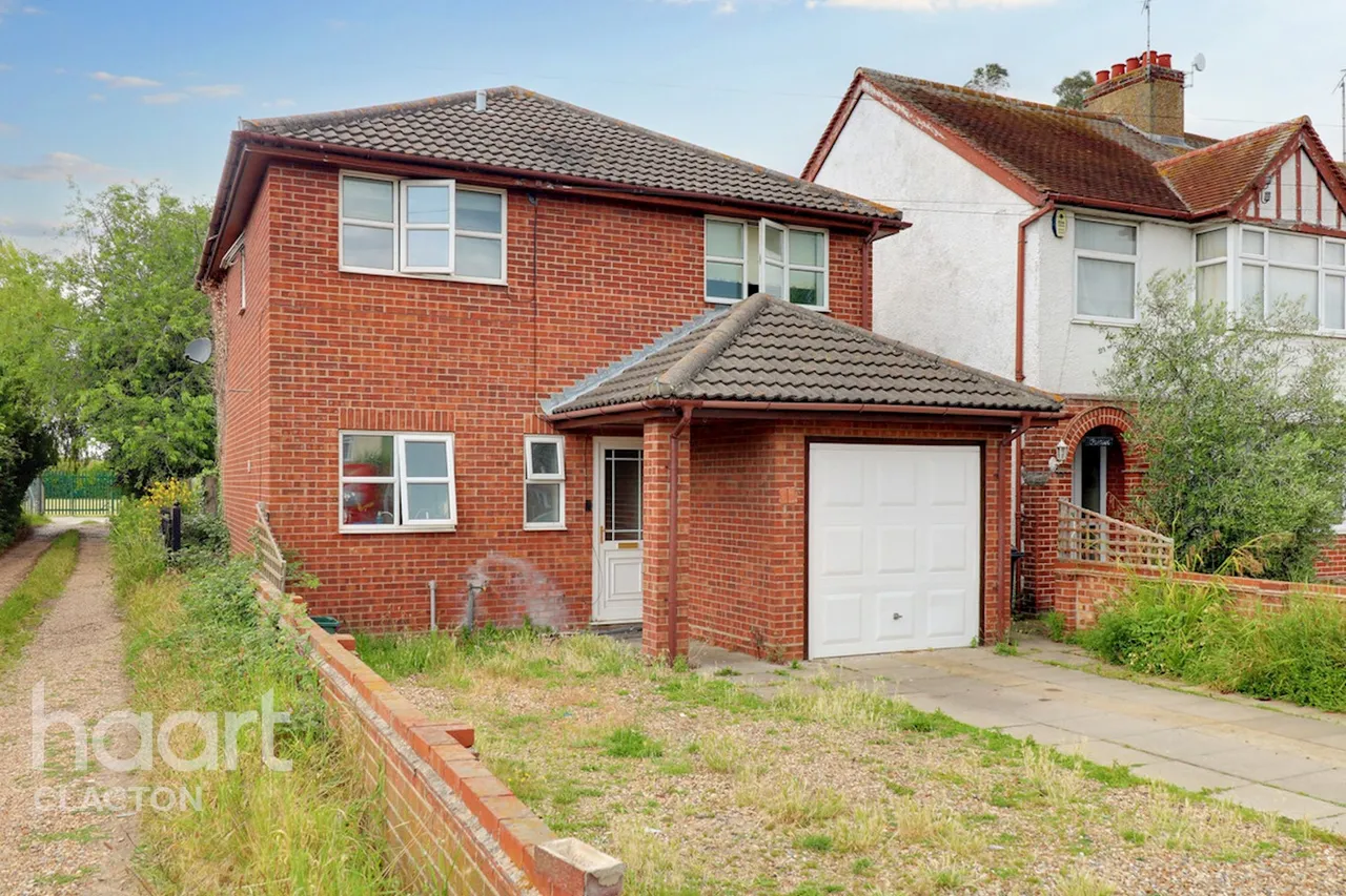4 bed house for sale, London Road, Clacton-On-Sea, CO15