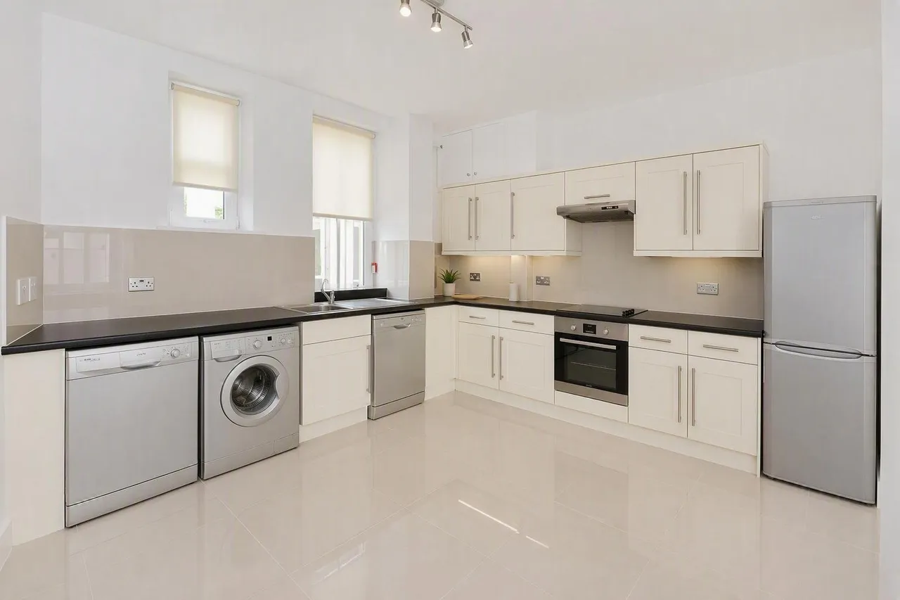 Redcliffe Gardens, London, SW5, photo 2