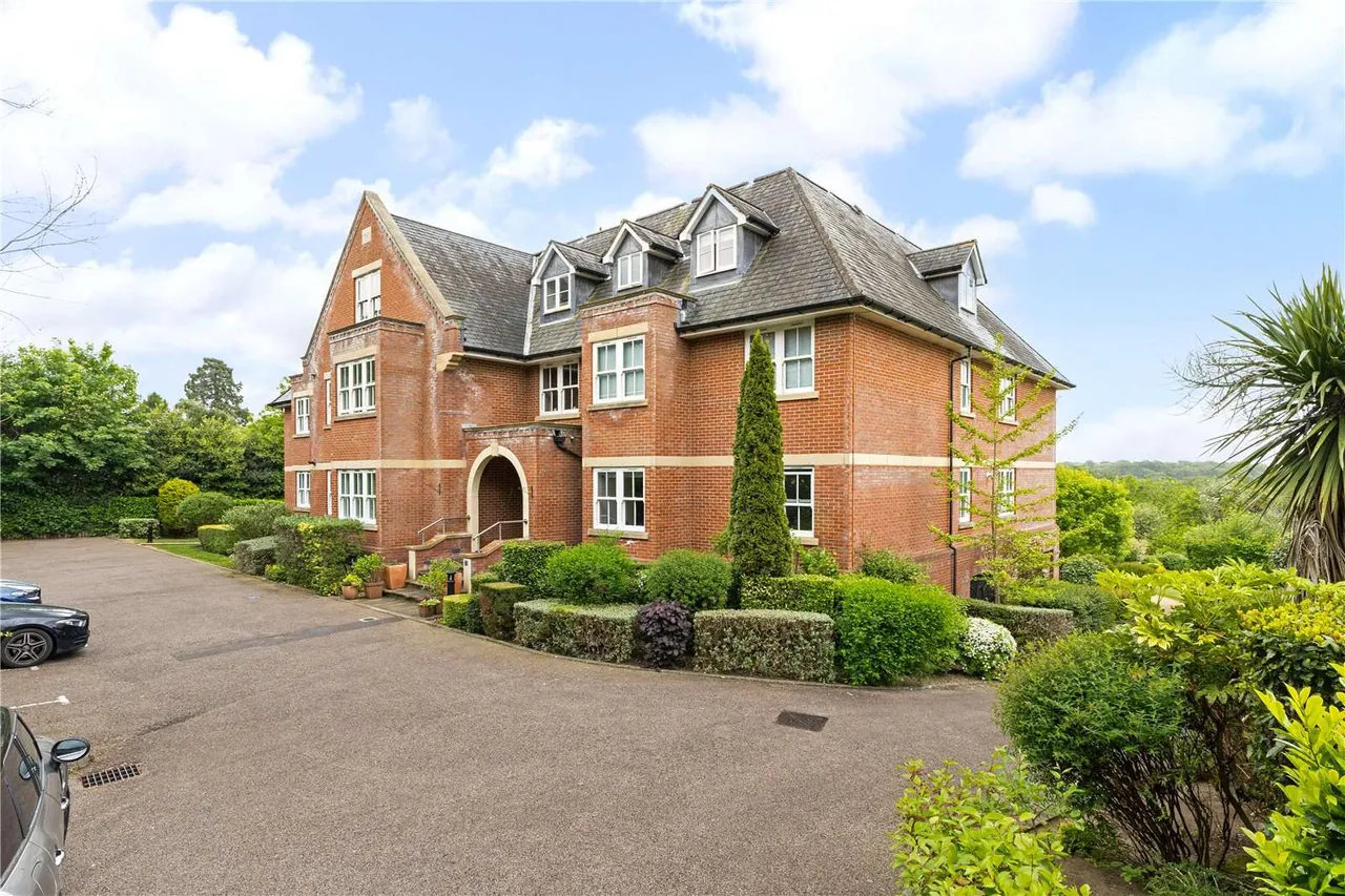 Pembury Place, Trinity Close, Tunbridge Wells, Kent, TN2 3QL, photo 12
