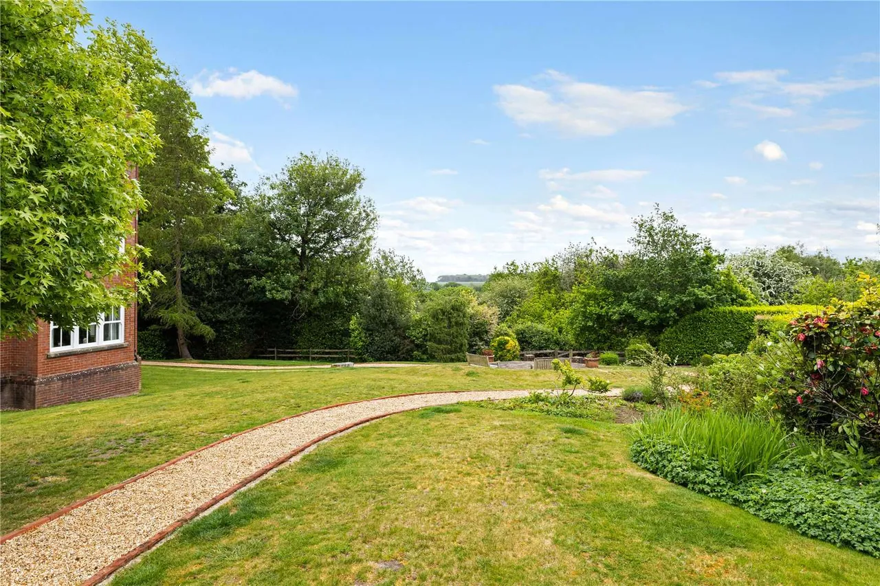 Pembury Place, Trinity Close, Tunbridge Wells, Kent, TN2 3QL, photo 11