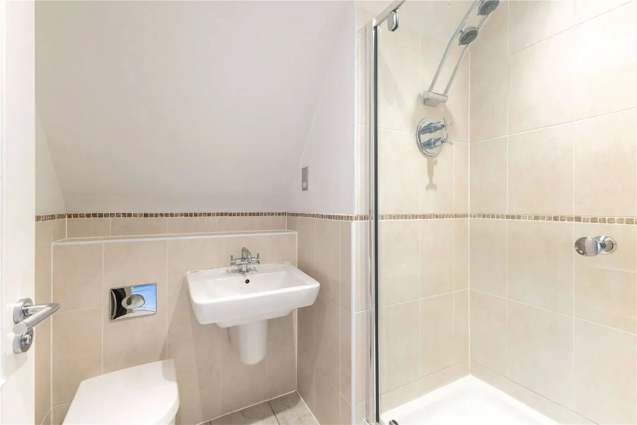 Pembury Place, Trinity Close, Tunbridge Wells, Kent, TN2 3QL, photo 5