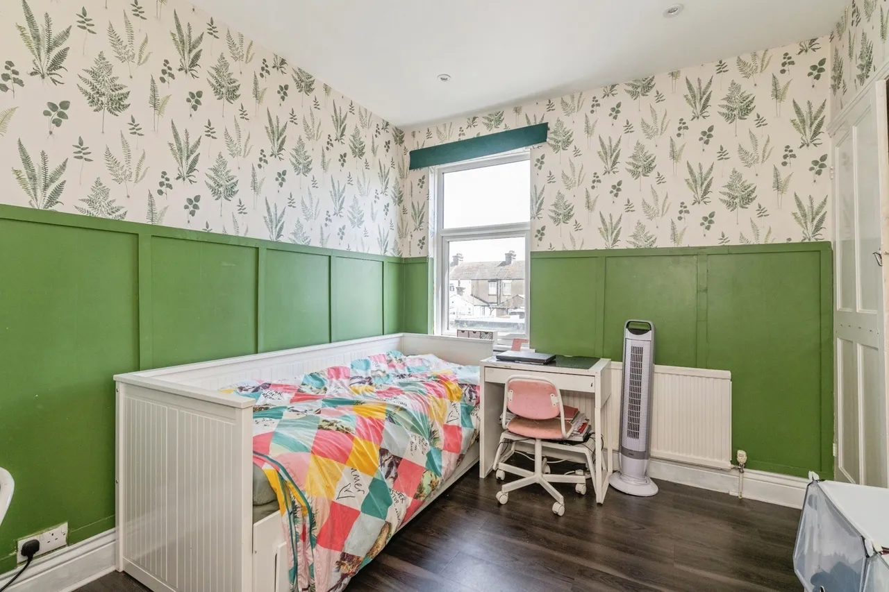 Richmond Road, Grays, Essex, RM17, photo 13