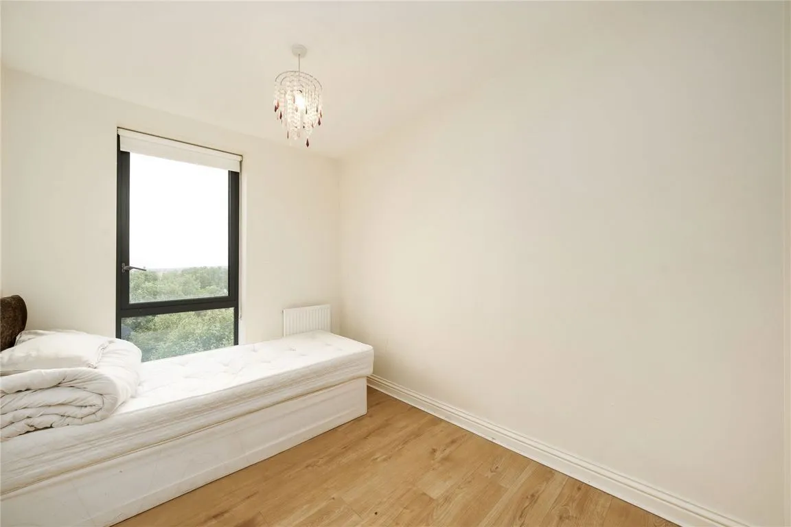 Charcot Road, Colindale, photo 5