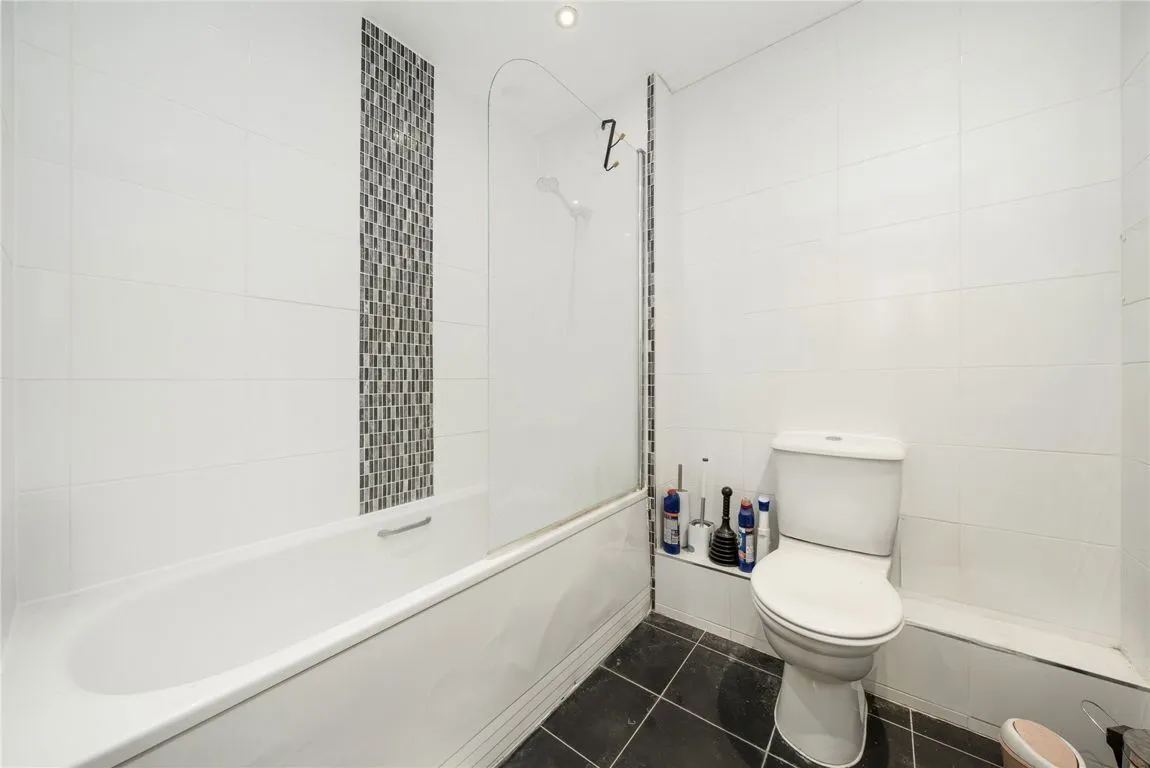Charcot Road, Colindale, photo 8