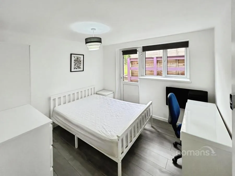 Wavell Way, Winchester, SO22, photo 6