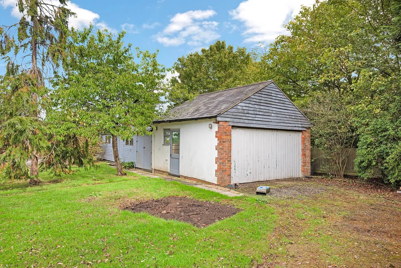 High Street, Tilbrook, PE28, photo 23