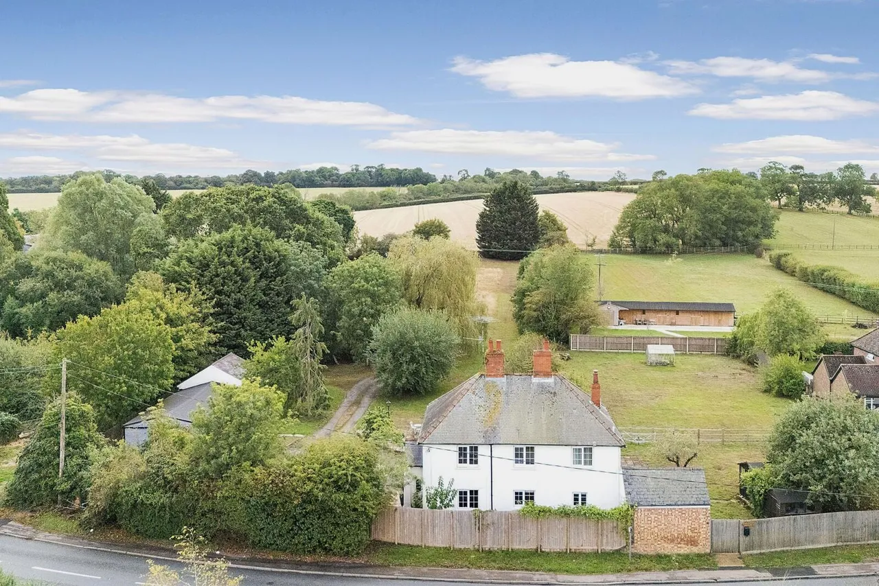 4 bed house for sale, High Street, Tilbrook, PE28