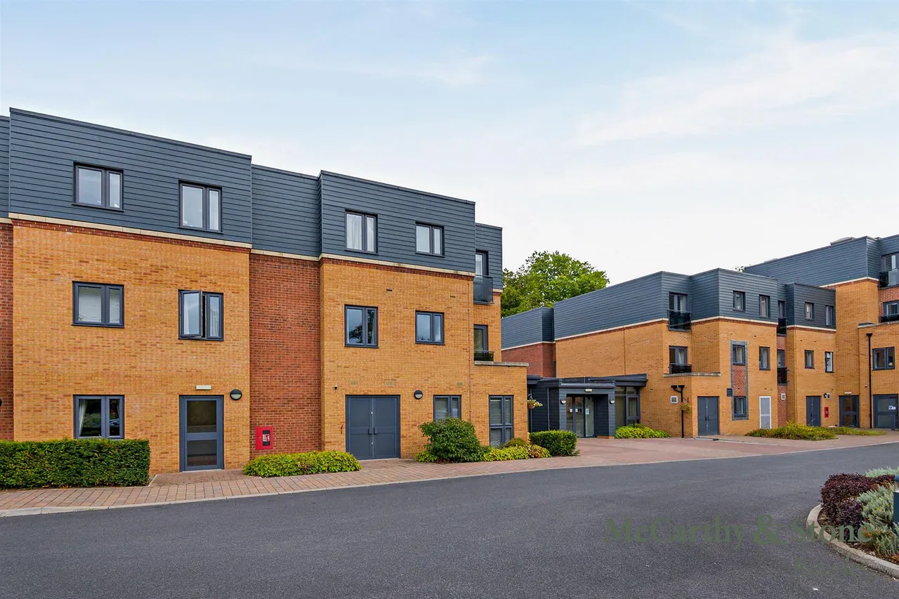 Field Close, Cottingham, HU16, photo 14