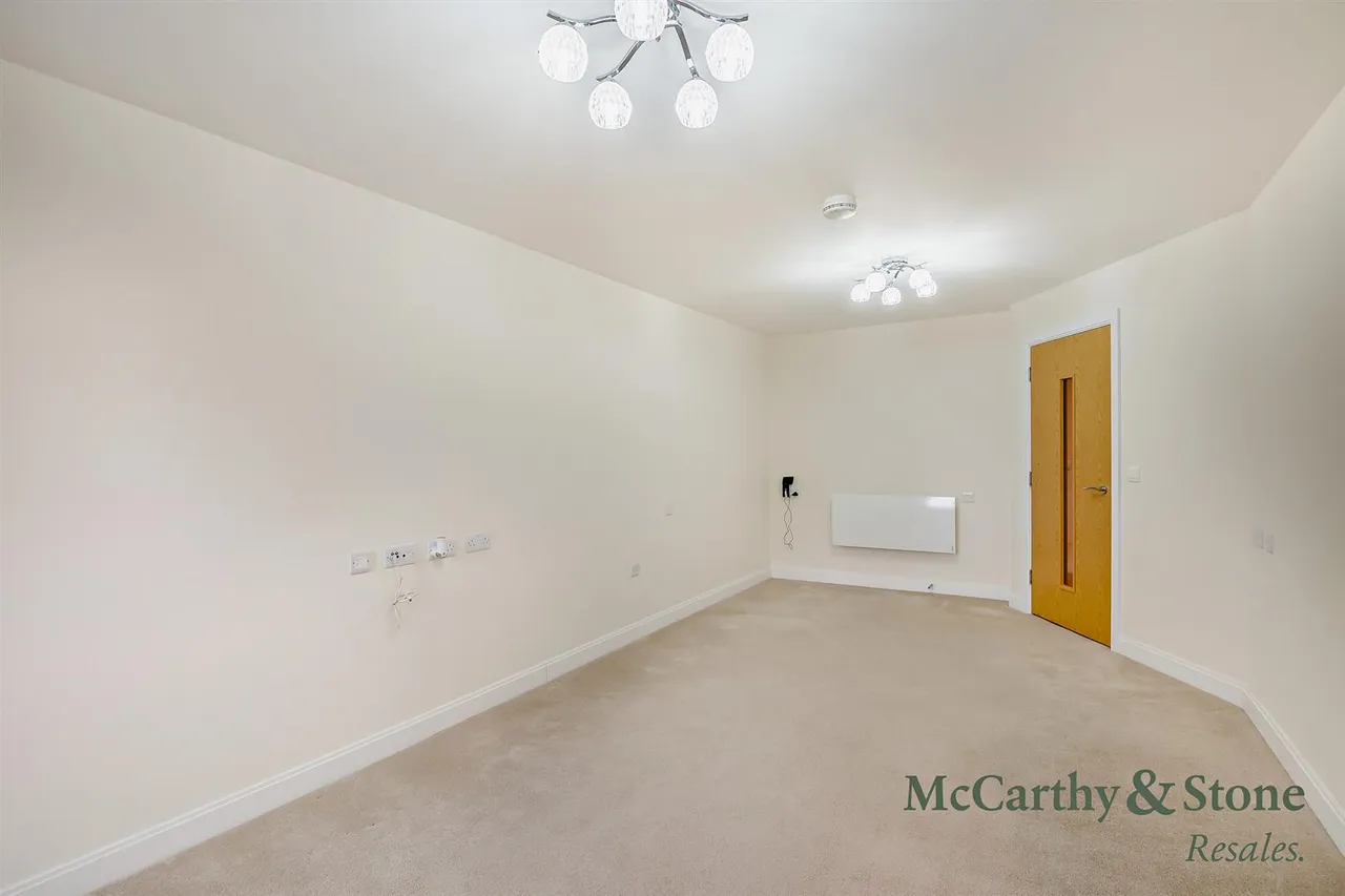 Field Close, Cottingham, HU16, photo 17