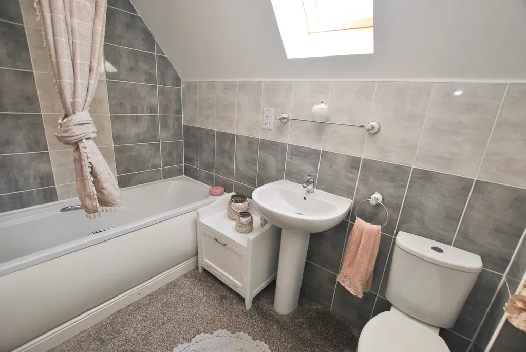West Road, Ketley Bank, TF2, photo 18