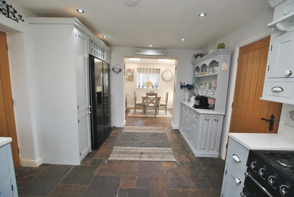 West Road, Ketley Bank, TF2, photo 9
