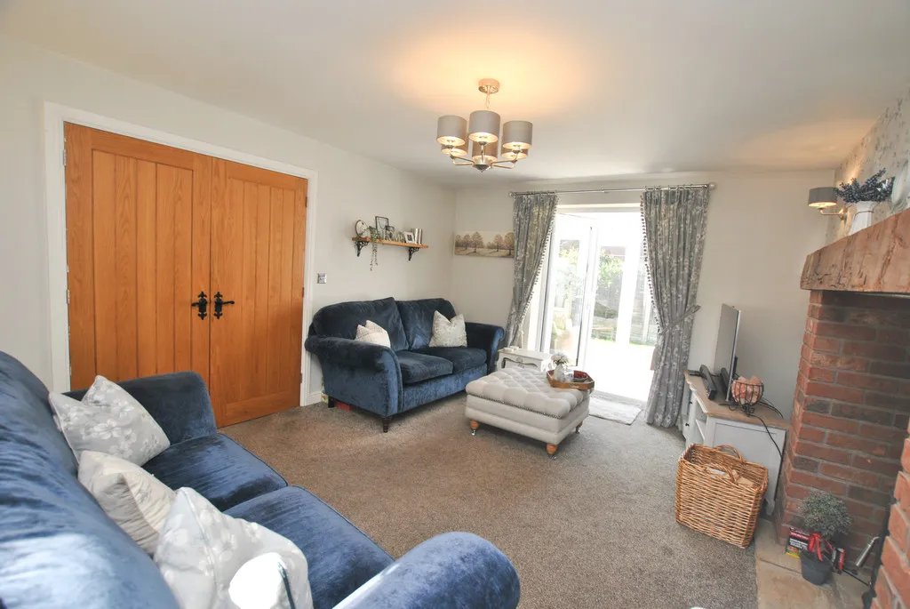 West Road, Ketley Bank, TF2, photo 6