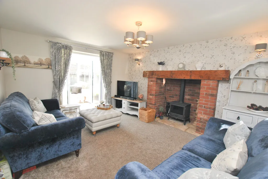 West Road, Ketley Bank, TF2, photo 3