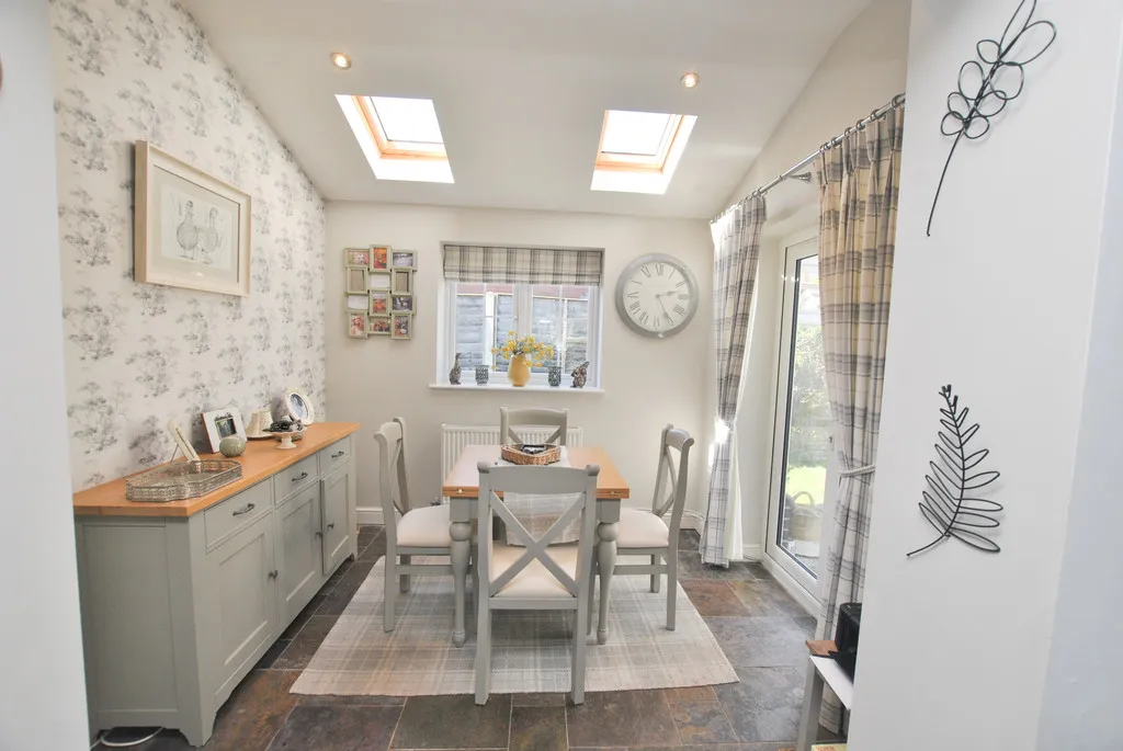 West Road, Ketley Bank, TF2, photo 8