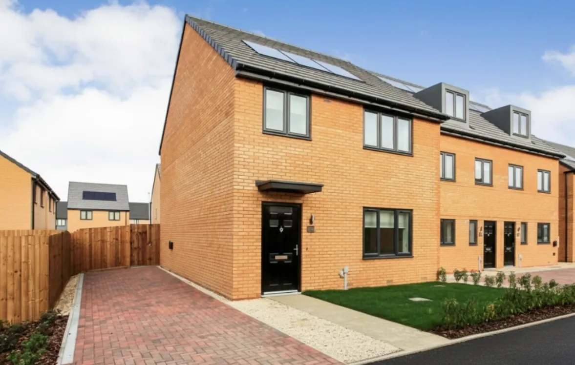 4 bed house to rent, Stonemason Way, Peterborough, PE4