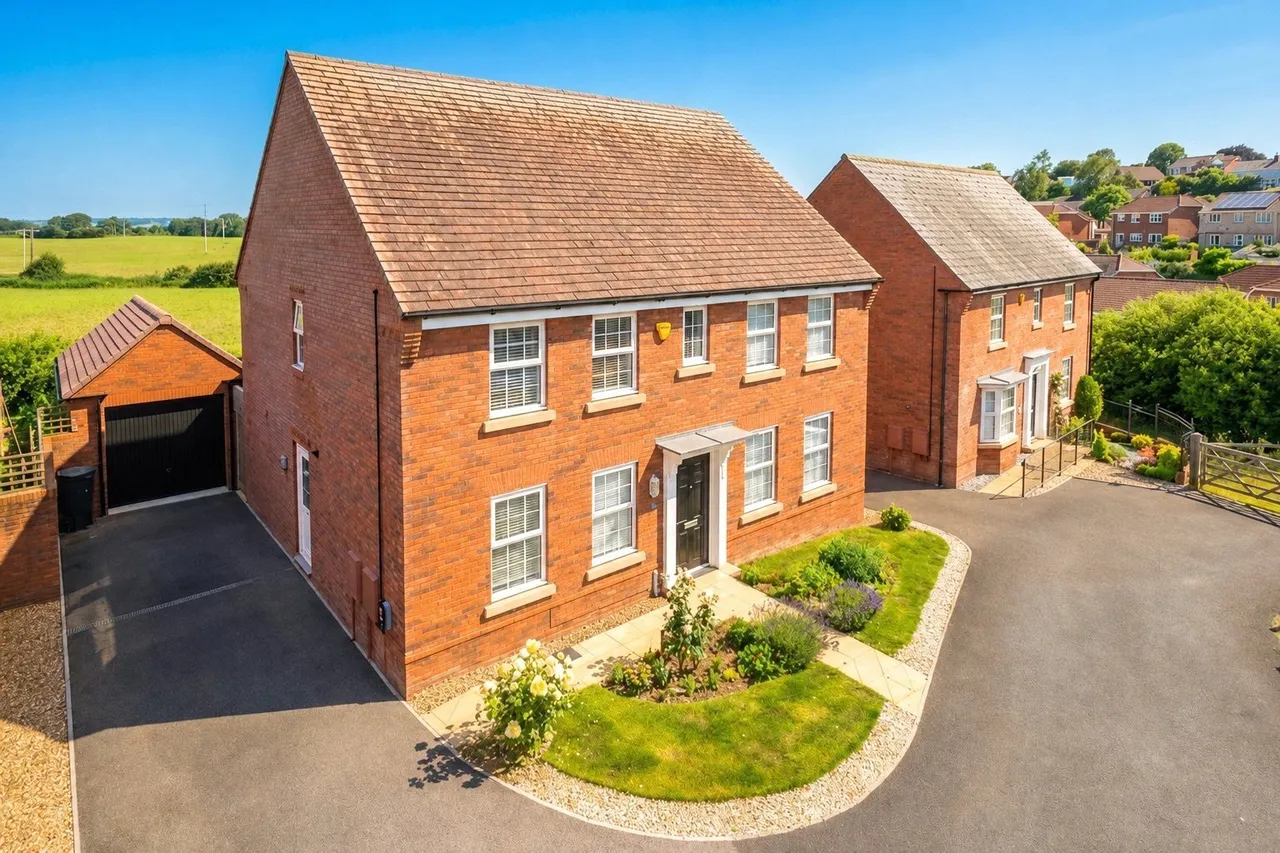 4 bed property for sale — Gerway Close, Ottery St. Mary, Devon, EX11
