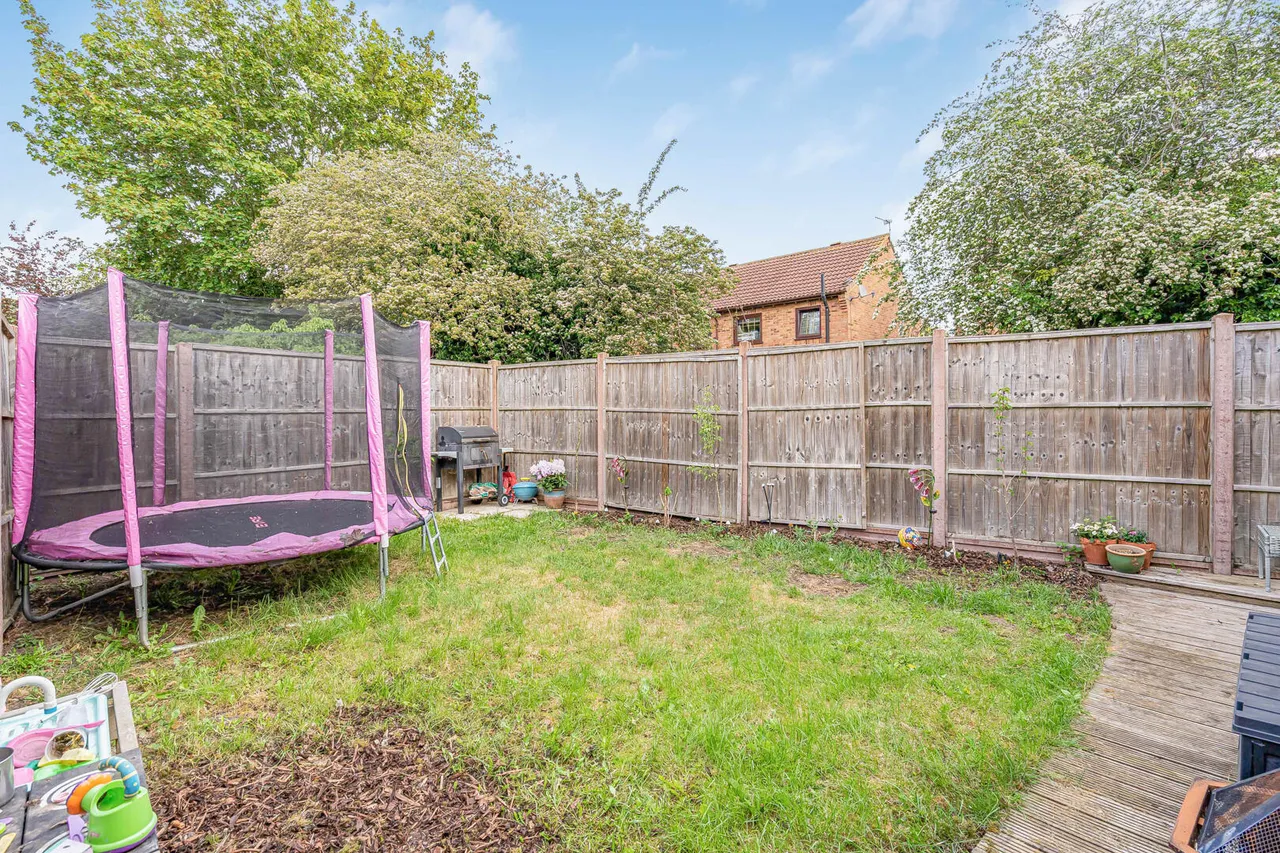 West Drive Gardens, Soham, CB7, photo 13