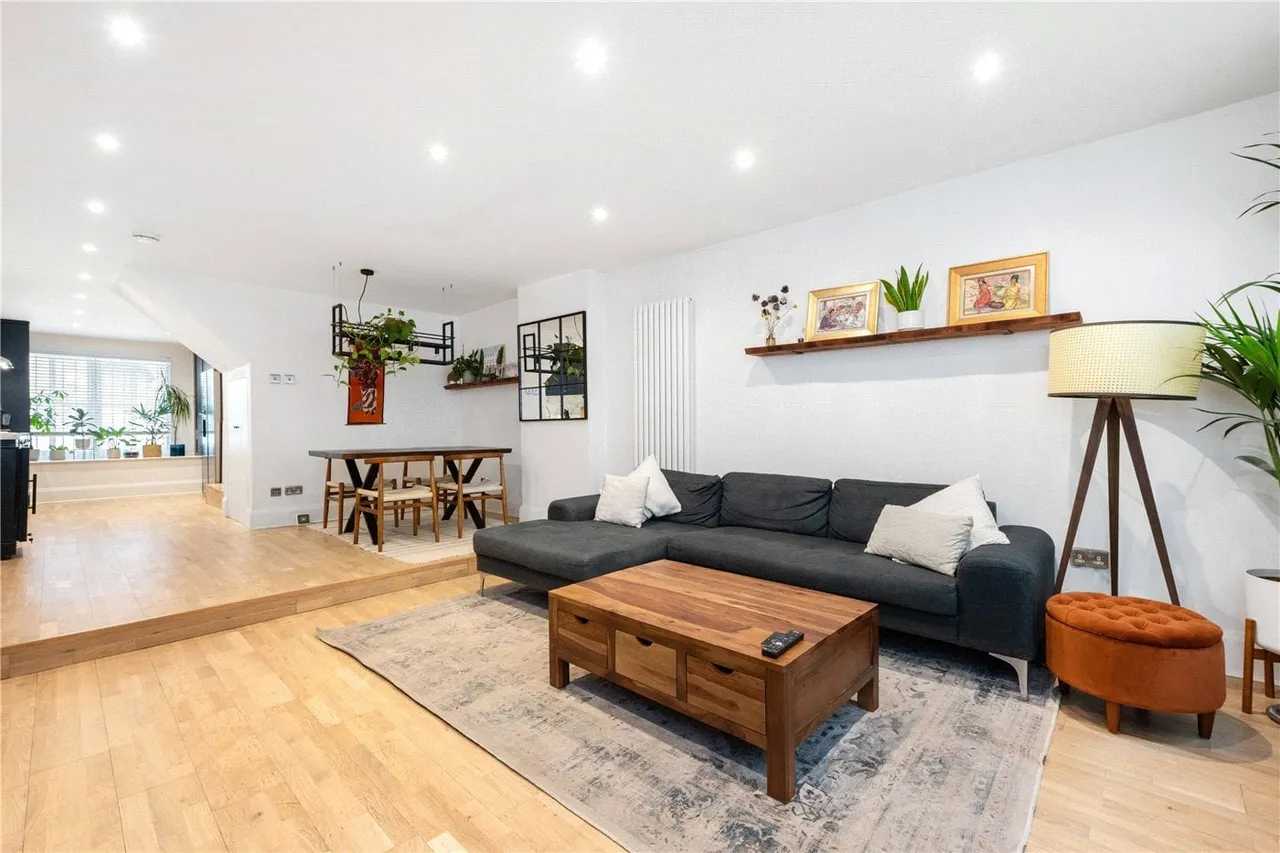 2 bed flat to rent — Wheler Street, London, E1