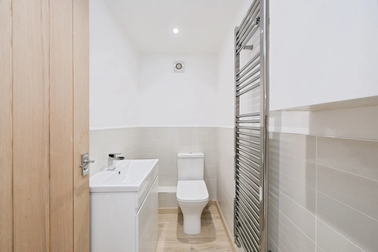 Hawthorn Drive, New Ollerton, Newark, Nottinghamshire, NG22, photo 7