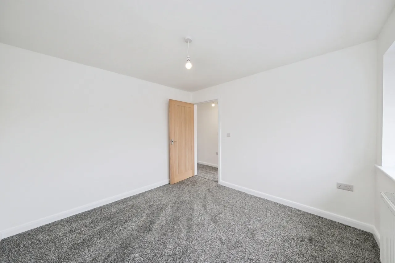Hawthorn Drive, New Ollerton, Newark, Nottinghamshire, NG22, photo 11