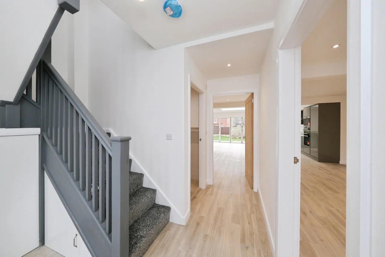 Hawthorn Drive, New Ollerton, Newark, Nottinghamshire, NG22, photo 17