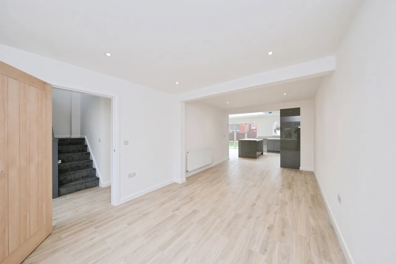 Hawthorn Drive, New Ollerton, Newark, Nottinghamshire, NG22, photo 5
