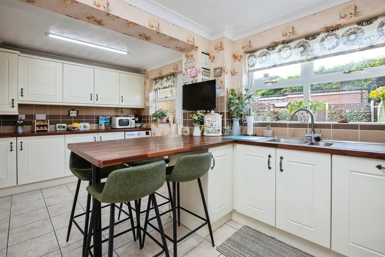 Sandringham Road, Mansfield Woodhouse, NG19, photo 3
