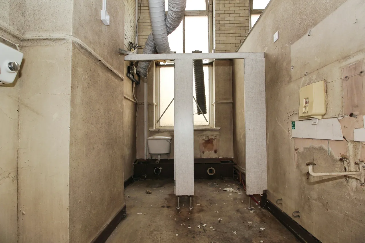 Wellington Street, Dewsbury, WF13, photo 7
