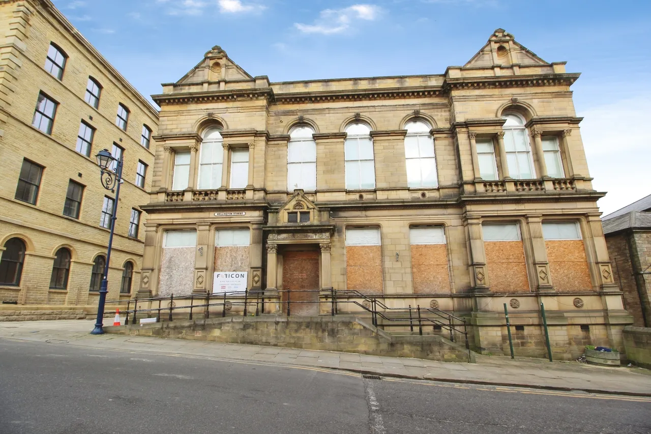 property for sale, Wellington Street, Dewsbury, WF13