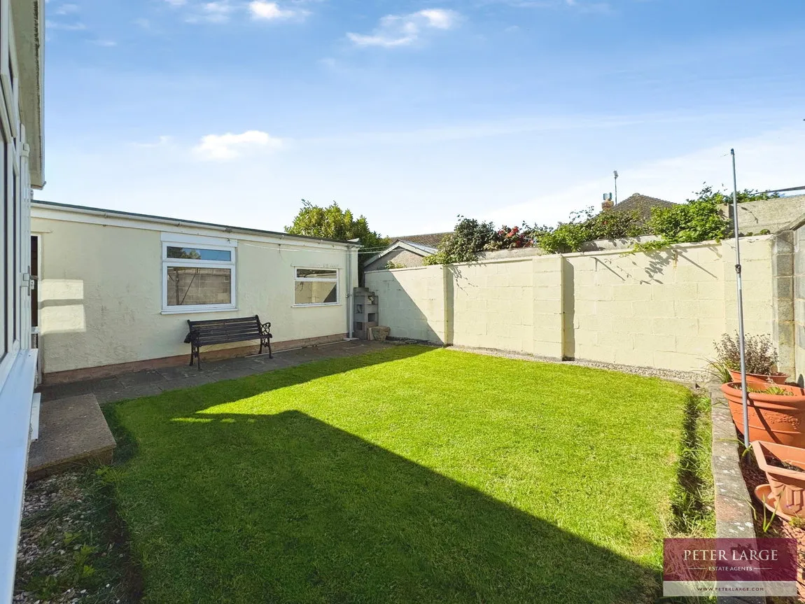 Viola Avenue, Rhyl, Denbighshire, LL18 2NE, photo 13