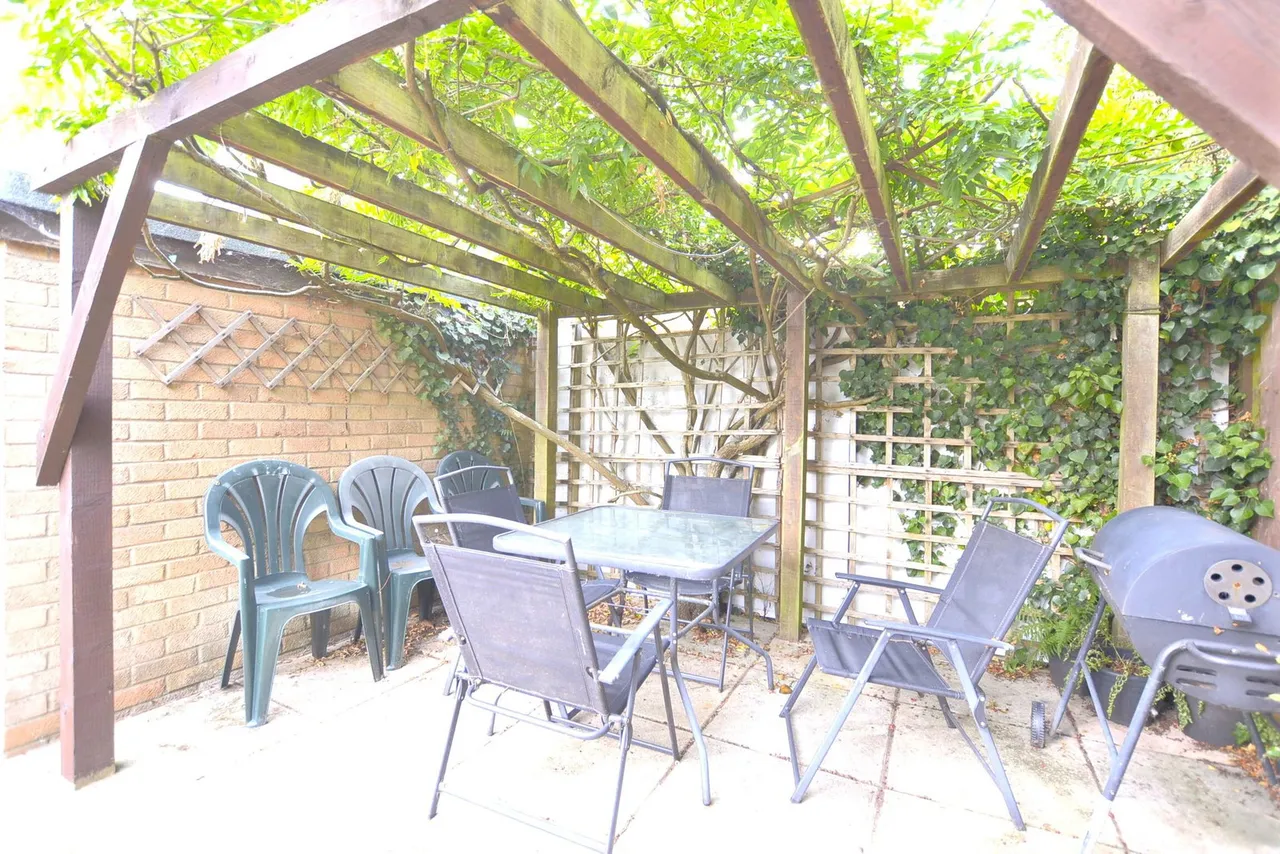 Oxmoor, Abbeydale, GL4, photo 13