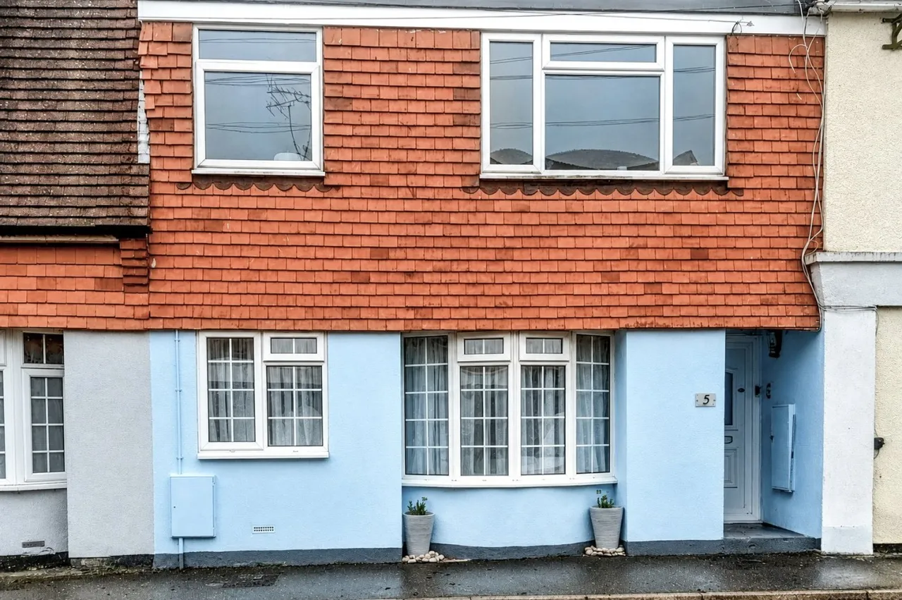 2 bed flat for sale, Rustington, Littlehampton, BN16