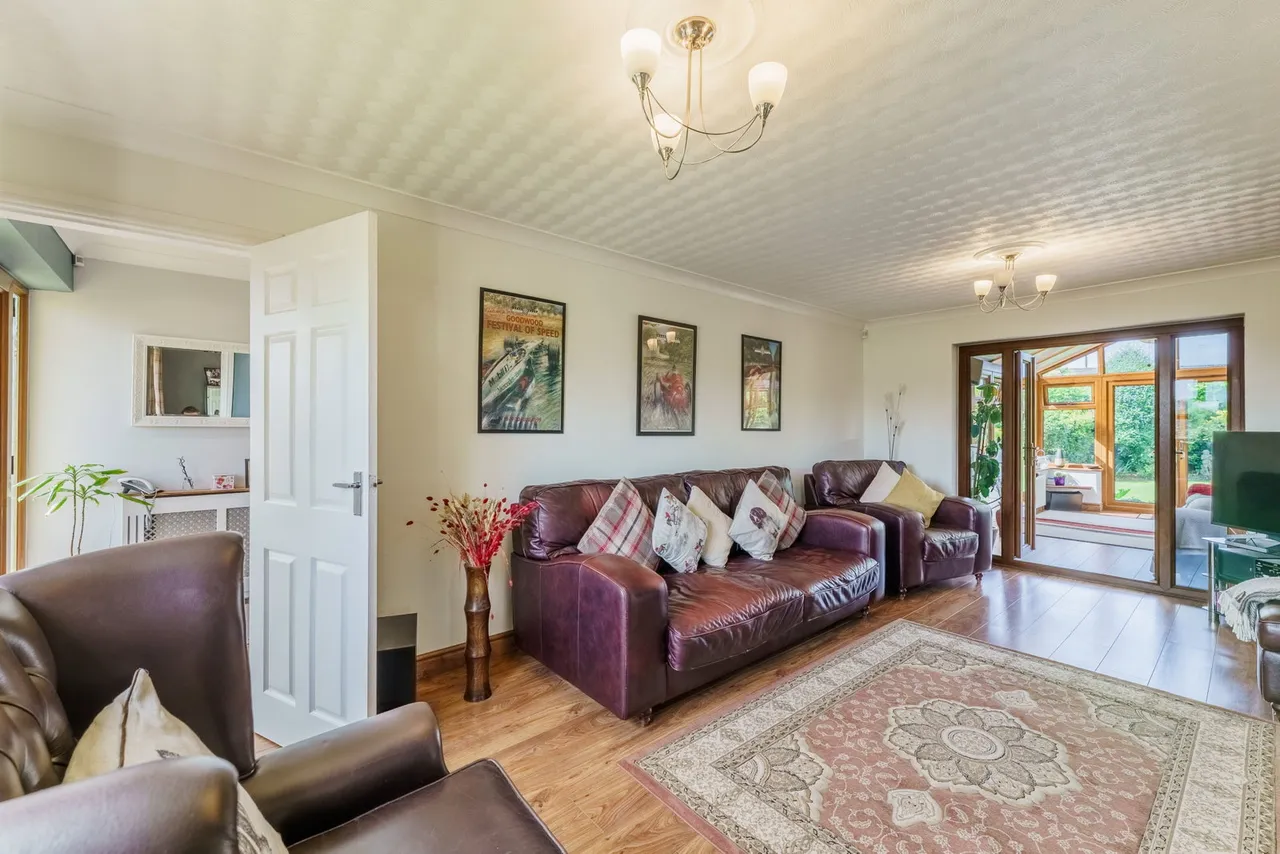 Hull Road, Hemingbrough, Selby, YO8 6QG, photo 5