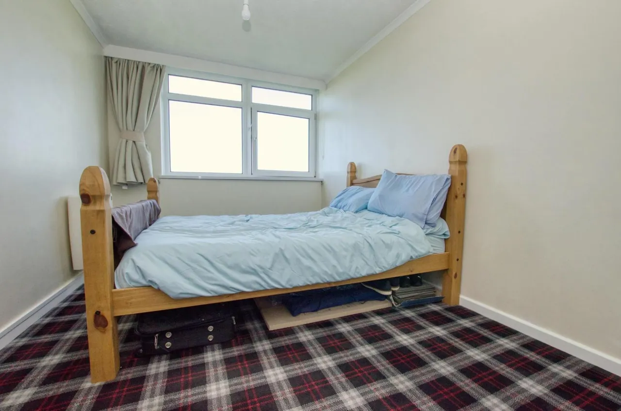 Bassett Avenue, Bassett, Southampton, SO16 7FB, photo 9