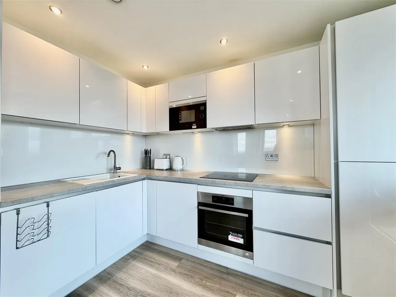 1 bed flat to rent, Healum Avenue, Southall, UB2