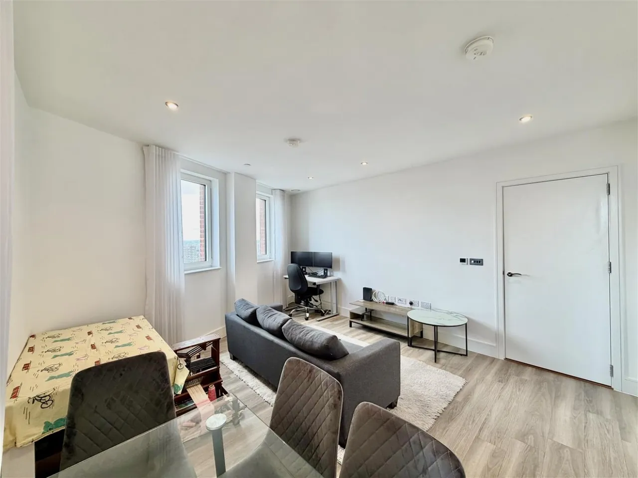 Healum Avenue, Southall, UB2, photo 8