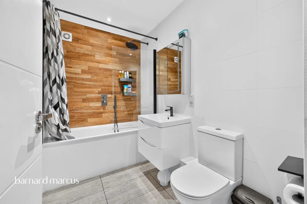 Ewell Road, Surbiton, photo 6