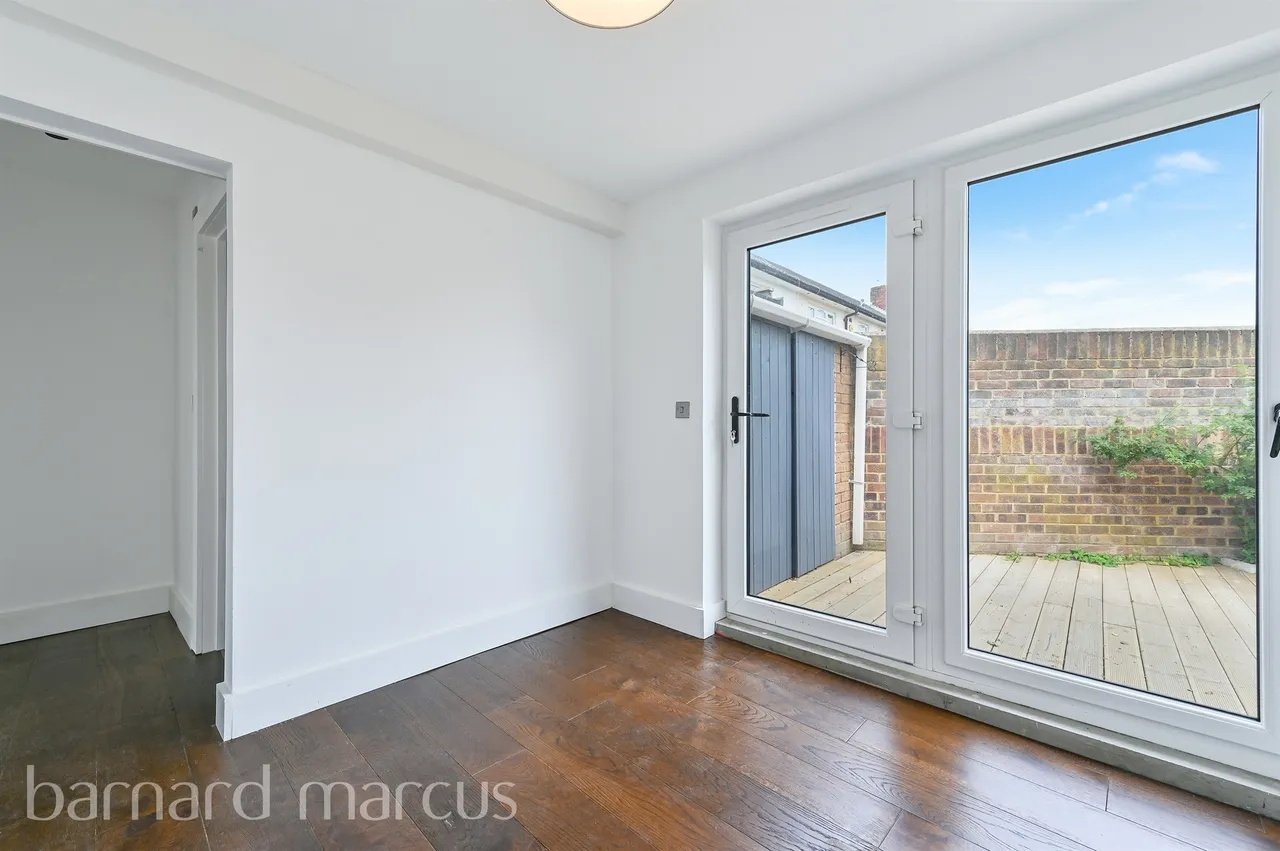 Barnlea Close, Hanworth, photo 7