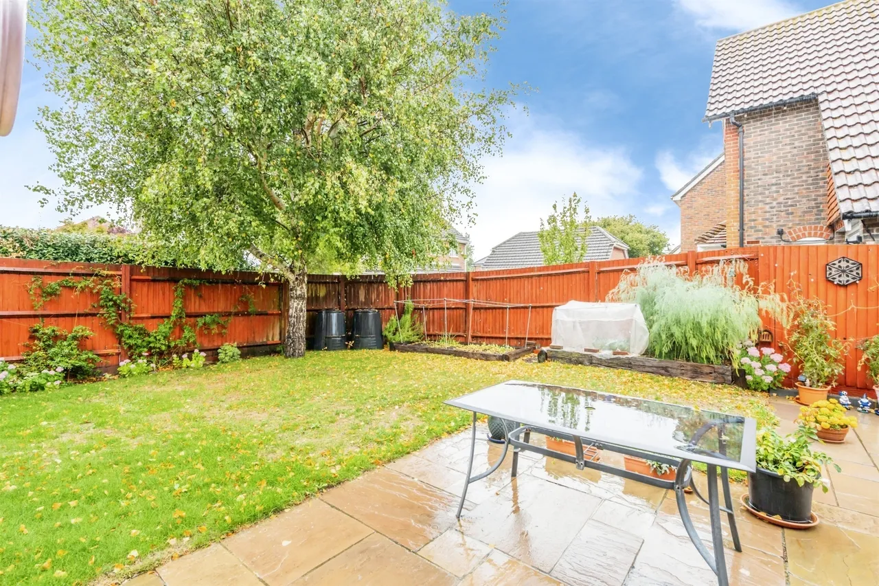 Brooks End, Bognor Regis, PO21, photo 2