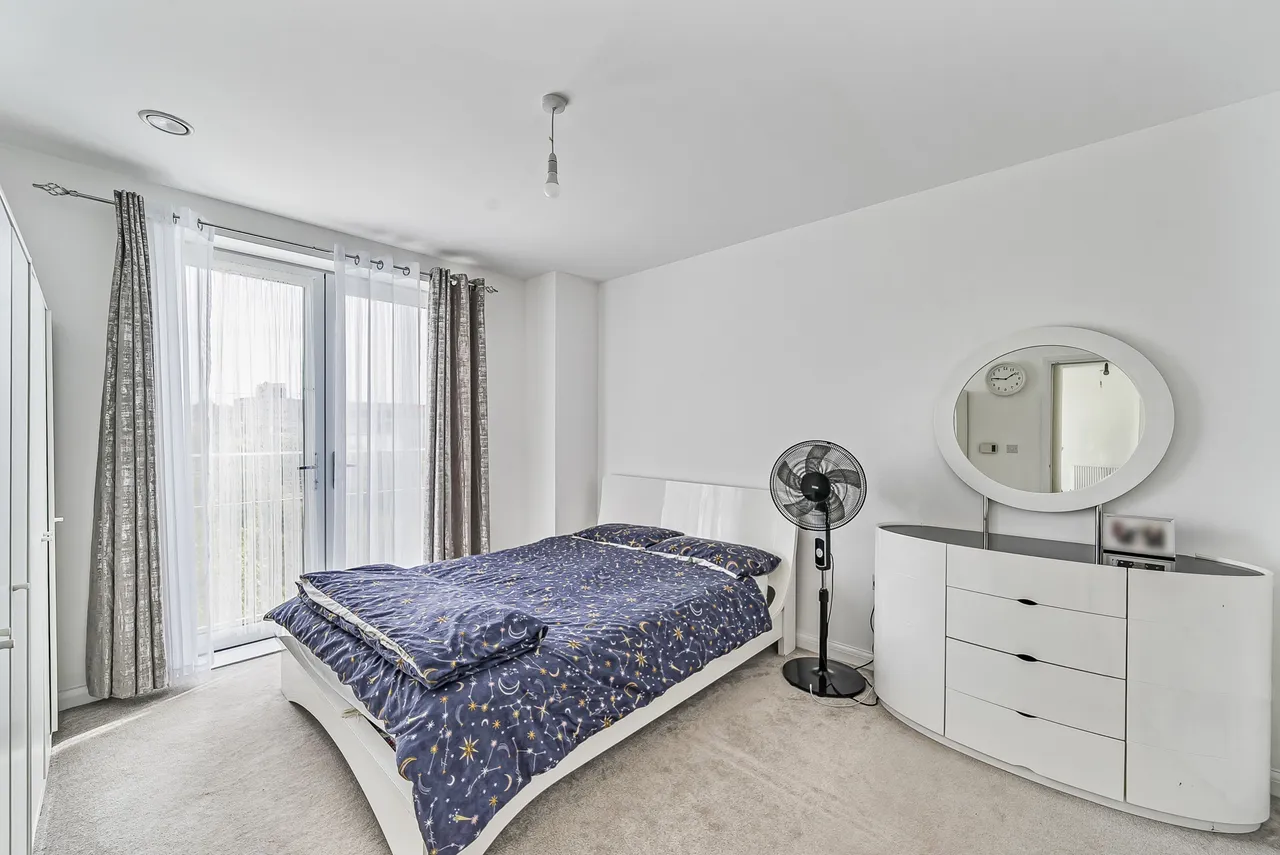 Flat 7, 9 Trobridge Parade, London, photo 5