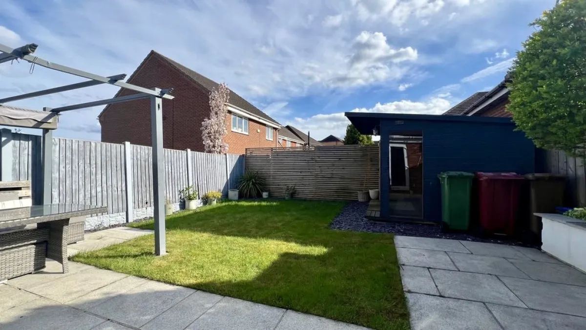 Fieldfare Close, Bottesford, photo 24