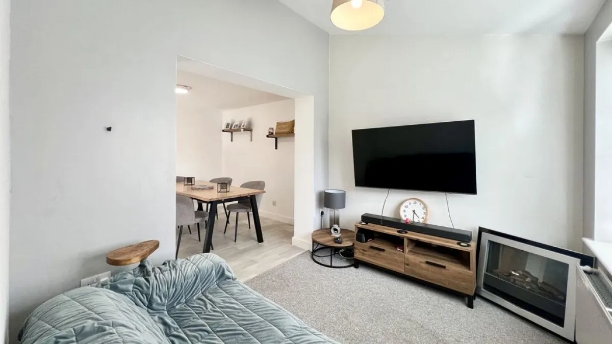 Fieldfare Close, Bottesford, photo 9