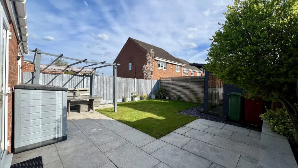 Fieldfare Close, Bottesford, photo 23