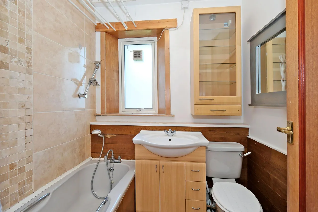 Tullos Place, Torry, AB11, photo 14