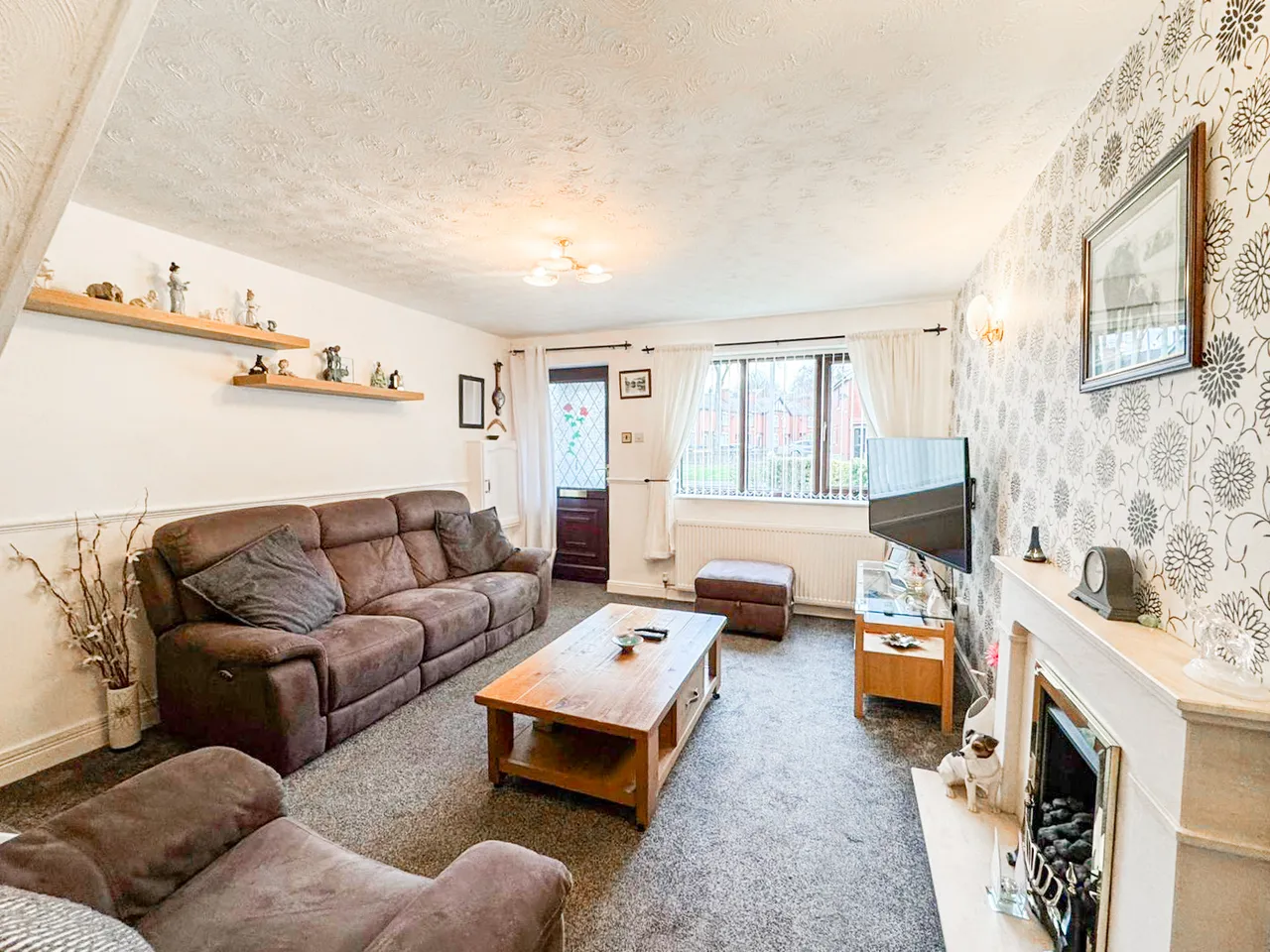 Woodhill Road, Brandlesholme, Bury BL8, photo 6